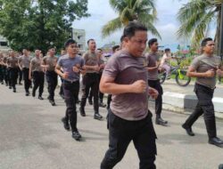 Personil Pengamanan TPS Latihan Fisik