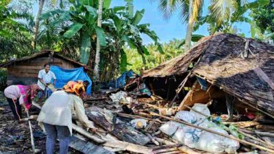 Gercep, Pj Bupati Tapteng Dorong Donasi Perbaiki Rumah Warga yang Rusak di Sorkam Barat