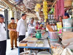 Presiden Jokowi Blusukan di 2 Pasar Tradisional Tanjungbalai