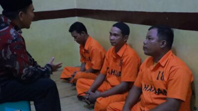 Tahanan Polres Sibolga Dapat Pembinaan Rohani