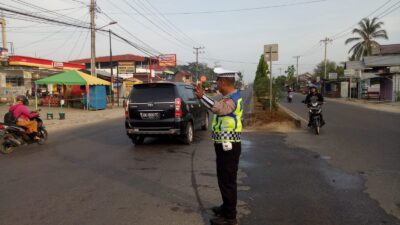 Sat Lantas Polres Aceh Tamiang Rutin Laksanakan Strong Point Cegah Kemacetan