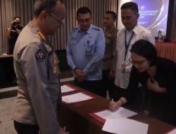 Kabid Humas Polda Kalbar Teken MoU dengan 5 Lembaga Penyiaran