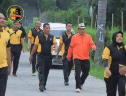 Kapolres Tanah Karo Bersama Personil Olahraga Bersama di Bukit Kubu Berastagi